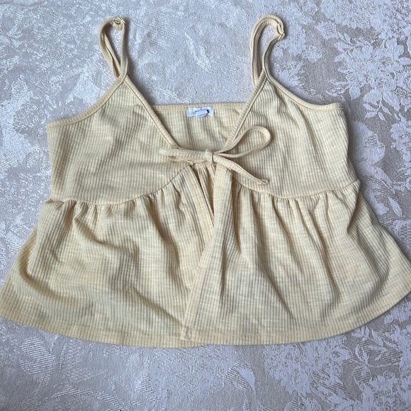 Garage Butter Yellow Flowy Front Tie Crop Top - Picture 1 of 6